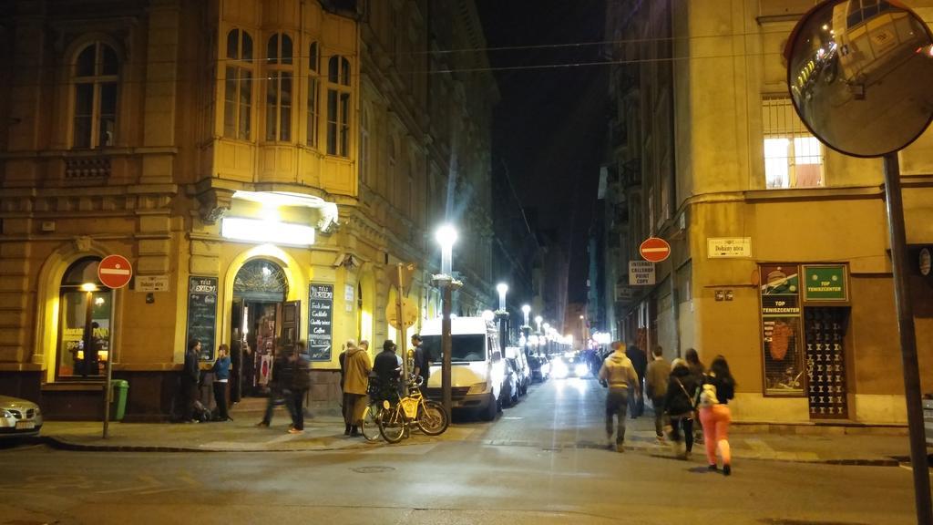 Sleepover City Center Apartment Budapeste Quarto foto