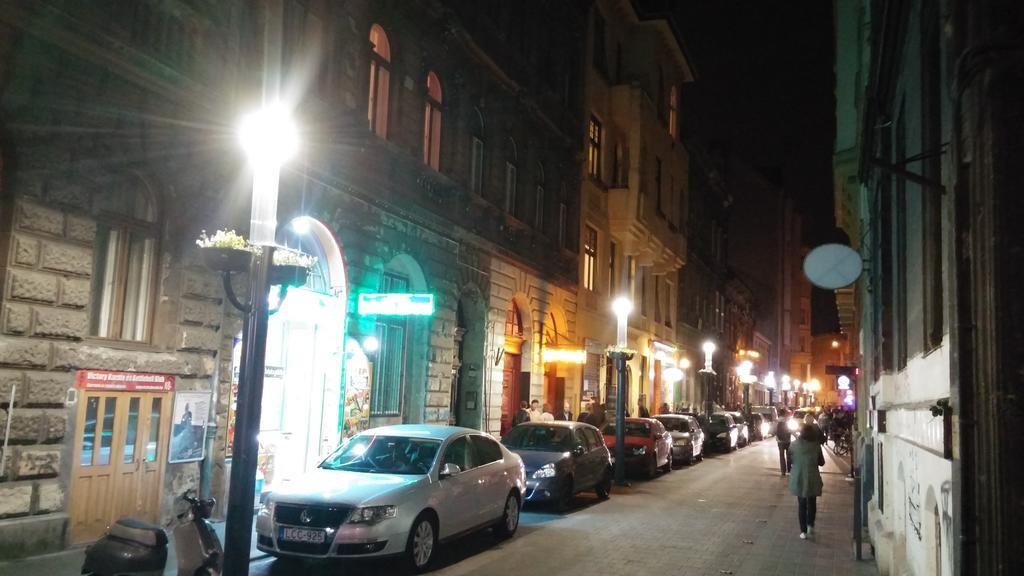 Sleepover City Center Apartment Budapeste Exterior foto