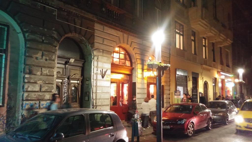 Sleepover City Center Apartment Budapeste Quarto foto