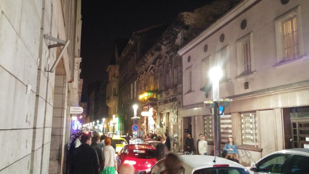 Sleepover City Center Apartment Budapeste Exterior foto